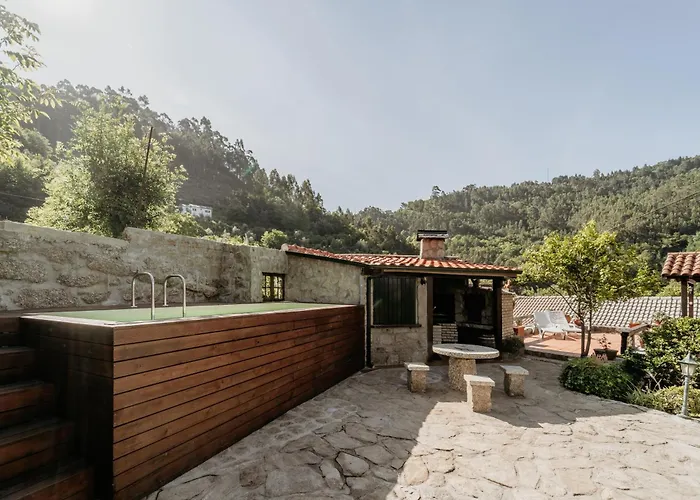 Hagah Alojamentos - Geres 펜션