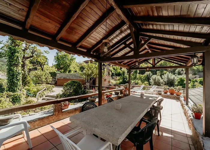 펜션 Hagah Alojamentos - Geres 비에이라도미노